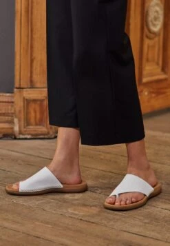 Gabor T-Bar Sandals - Weiß 14 Gabor T-Bar Sandals - Weiß -Gabor Boots 0ee11fd3bfb34418a1f77ff862a6e131