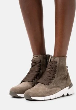 Gabor High-Top Trainers - Tartufo