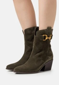 Gabor Comfort Cowboy/Biker Ankle Boot - Bosco/Dark Gold