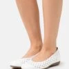 Gabor Ballet Pumps - Weiss
